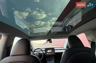 Позашляховик / Кросовер Tesla Model Y 2023 в Гайсину