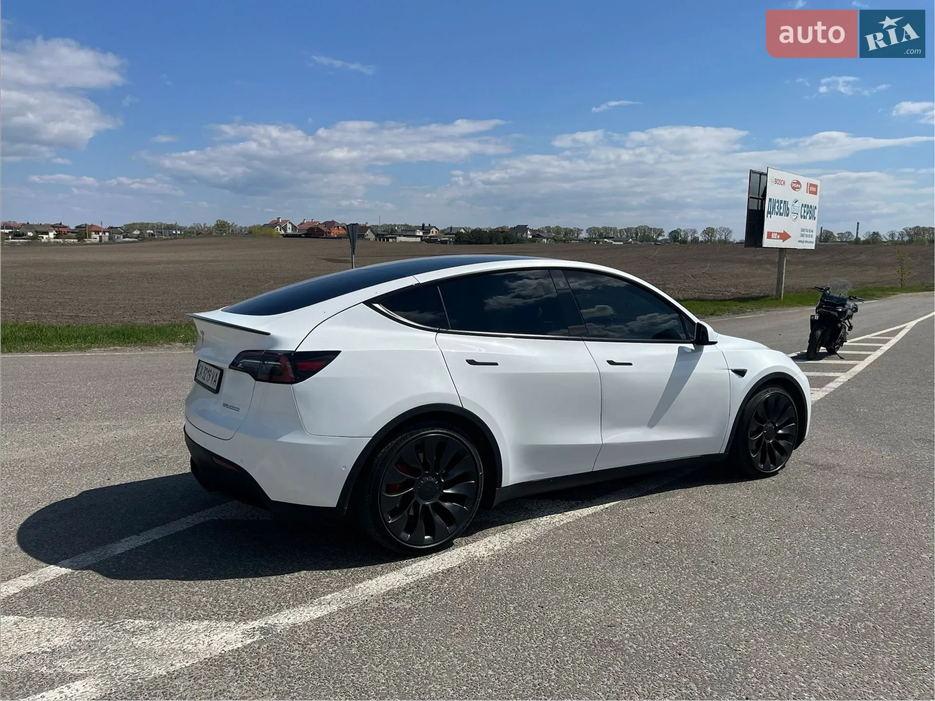 2022 Tesla Model Y - мініатюра 11