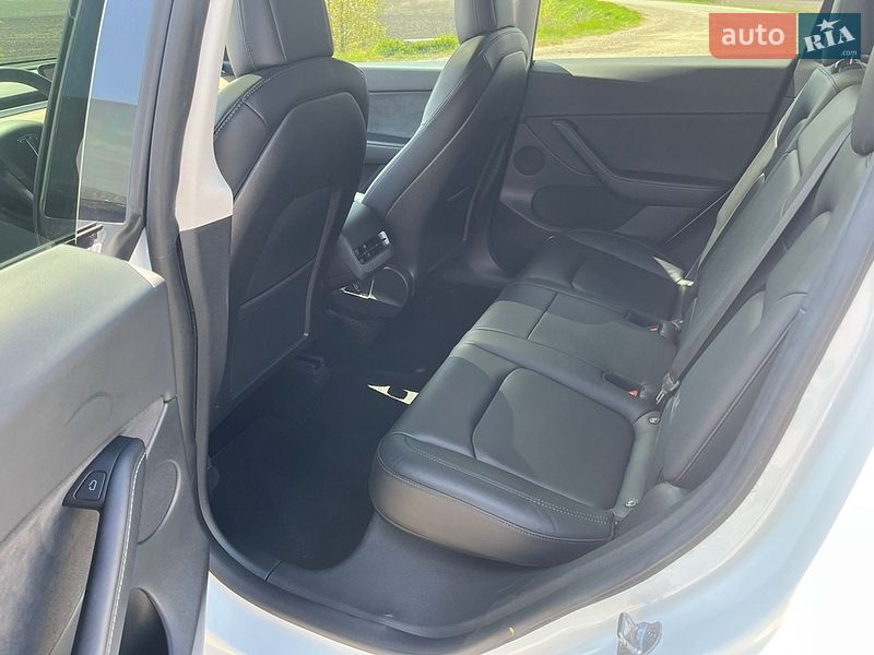 Внедорожник / Кроссовер Tesla Model Y 2022 в Черкассах