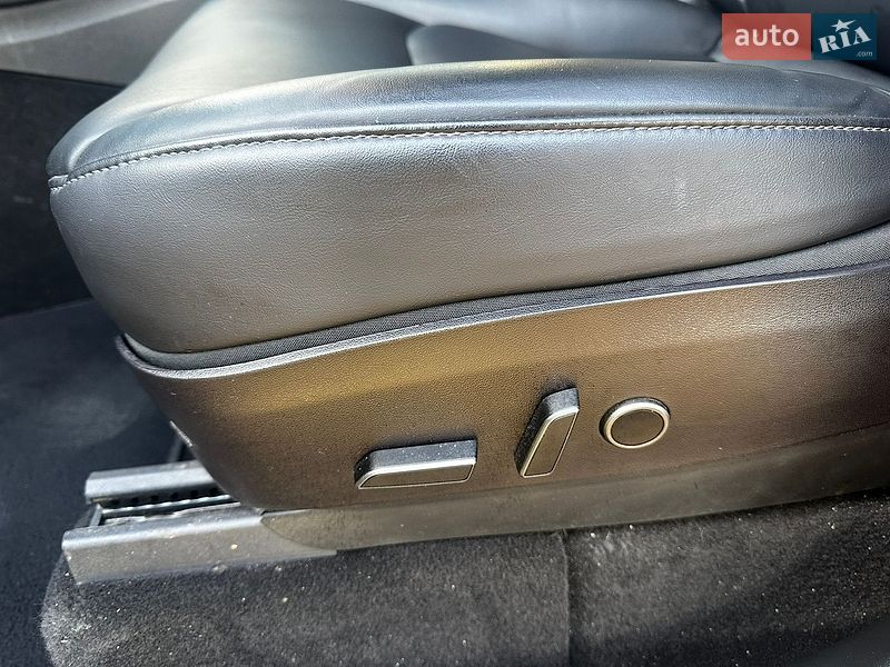 Внедорожник / Кроссовер Tesla Model Y 2021 в Бродах
