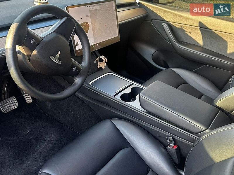 Внедорожник / Кроссовер Tesla Model Y 2021 в Бродах