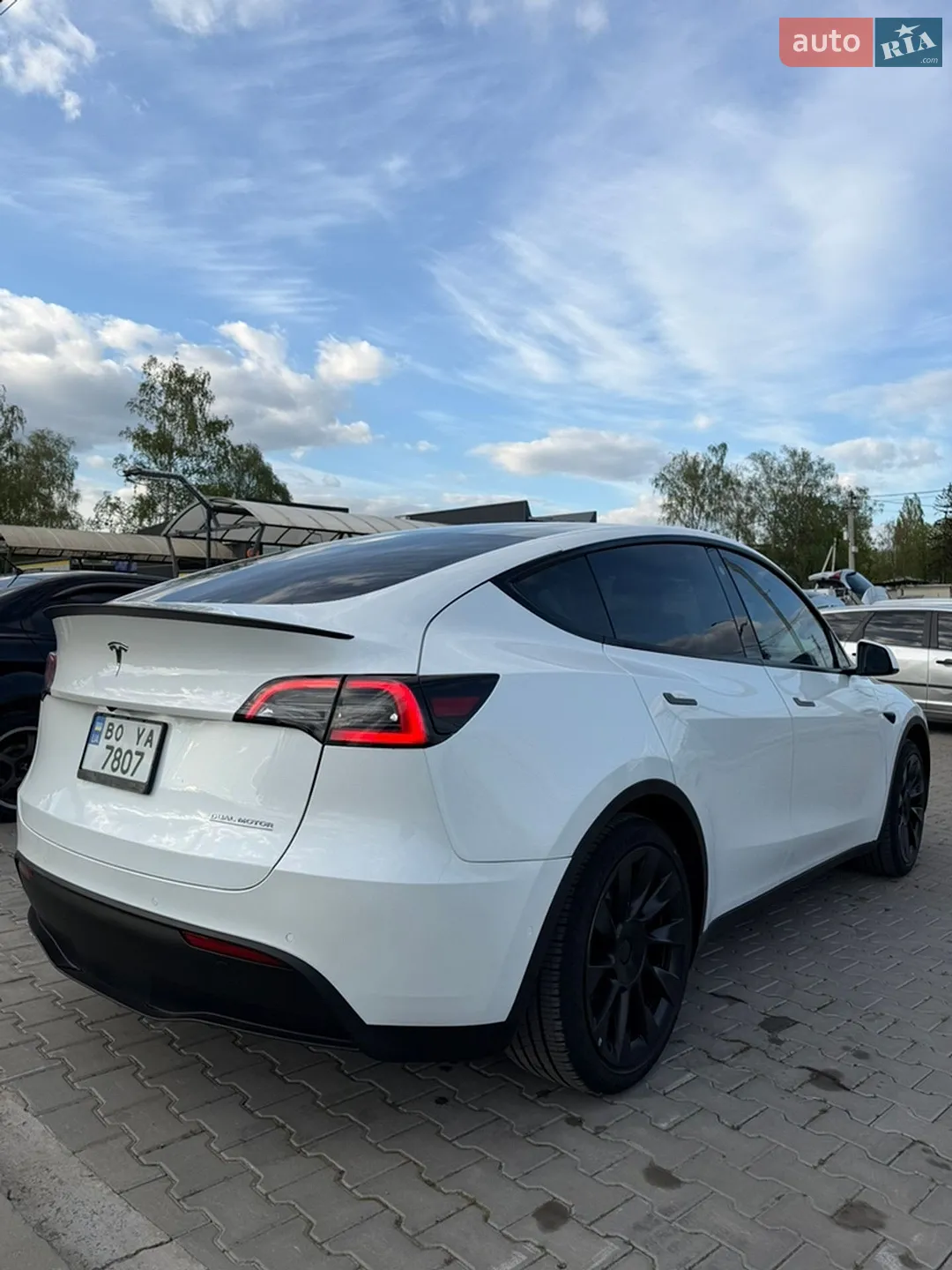 2021 Tesla Model Y - мініатюра 8