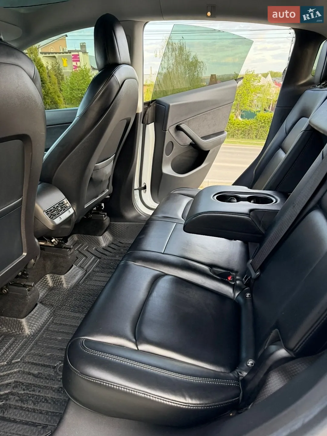 2021 Tesla Model Y - мініатюра 29