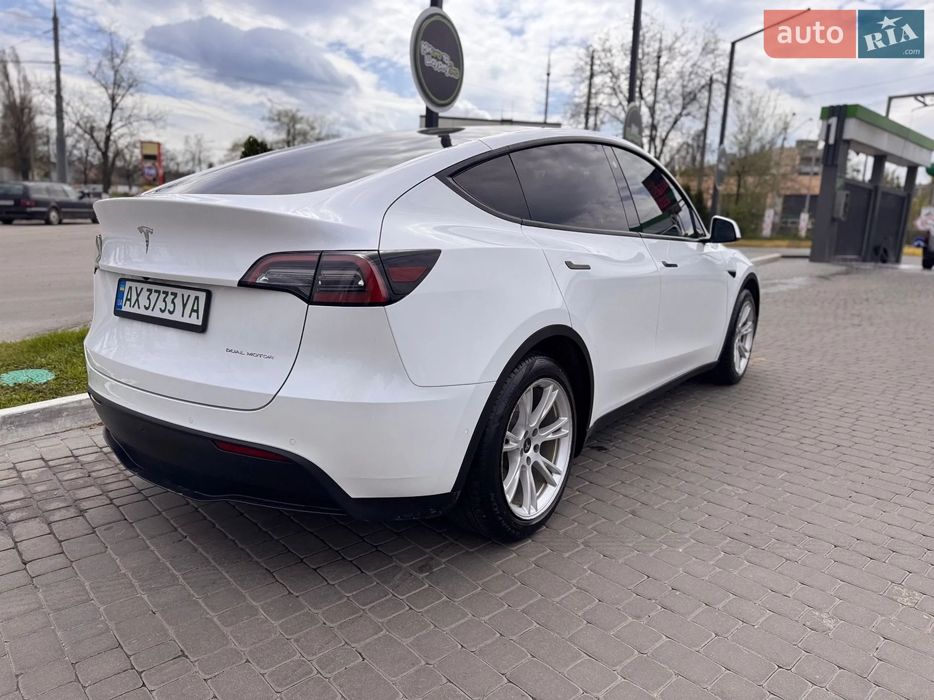 2021 Tesla Model Y - мініатюра 4