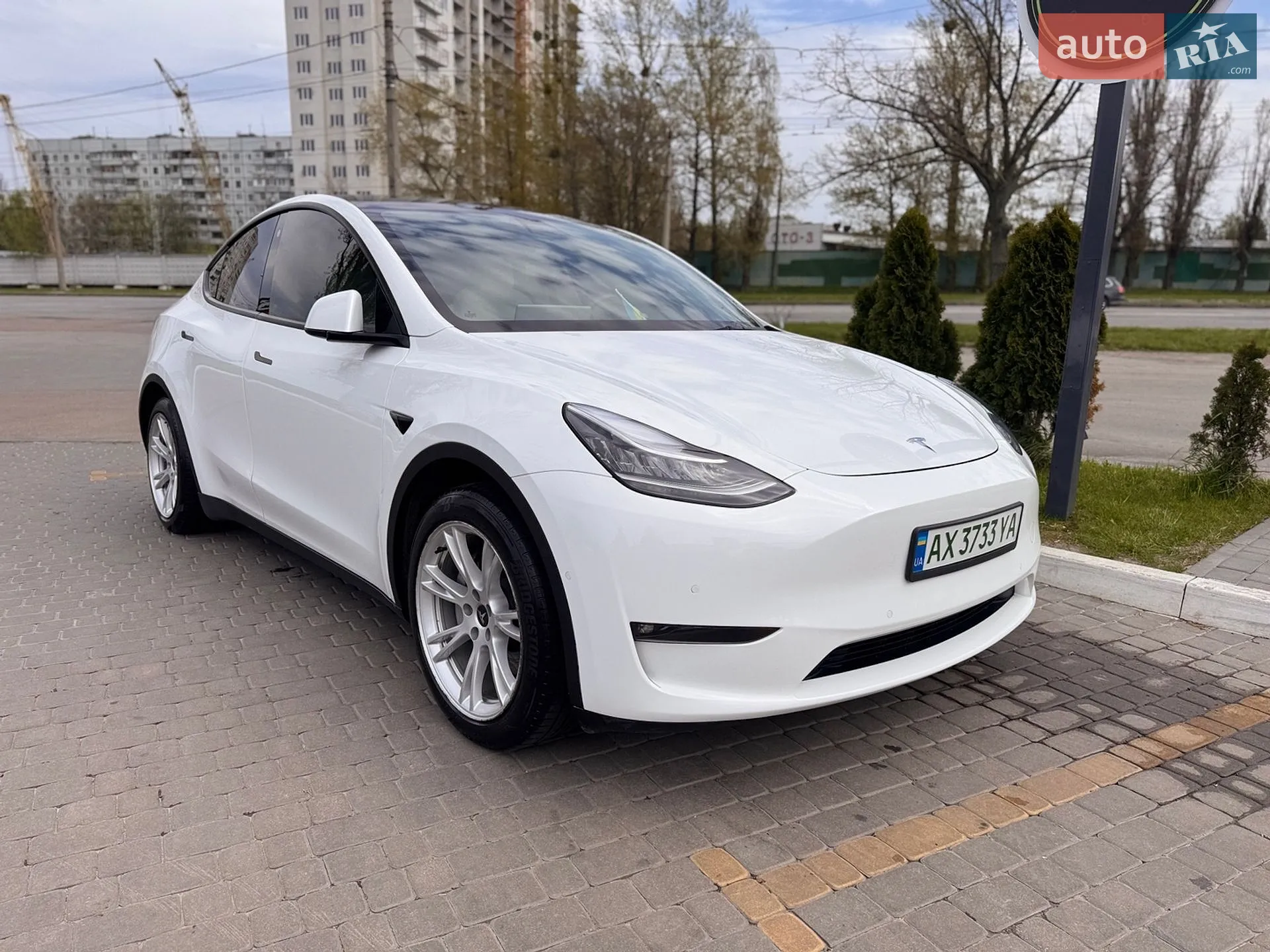 2021 Tesla Model Y - мініатюра 3
