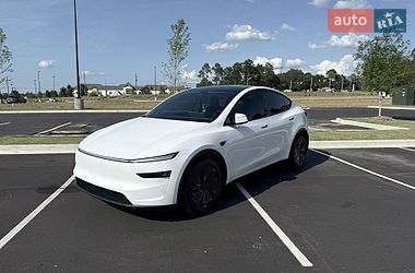 Внедорожник / Кроссовер Tesla Model Y 2025 в Киеве