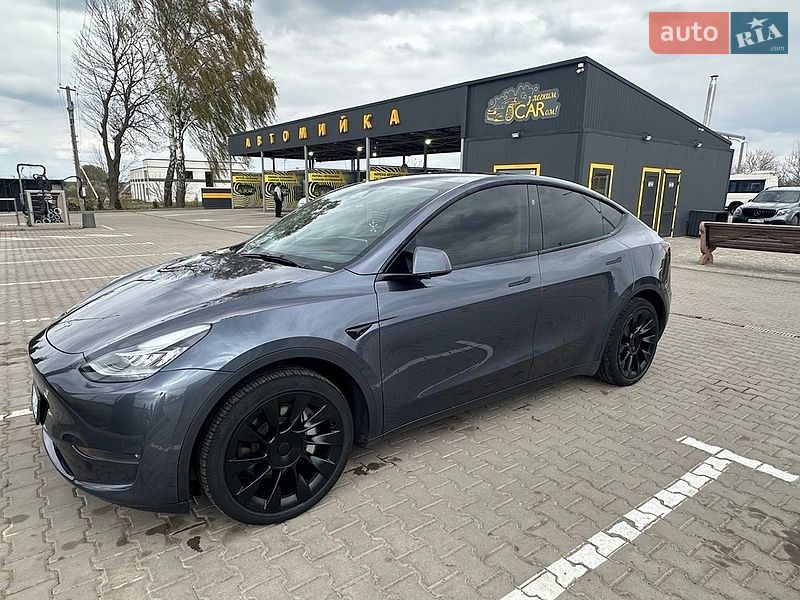 Позашляховик / Кросовер Tesla Model Y 2023 в Вінниці
