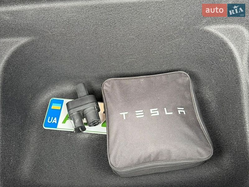 Внедорожник / Кроссовер Tesla Model Y 2022 в Виннице