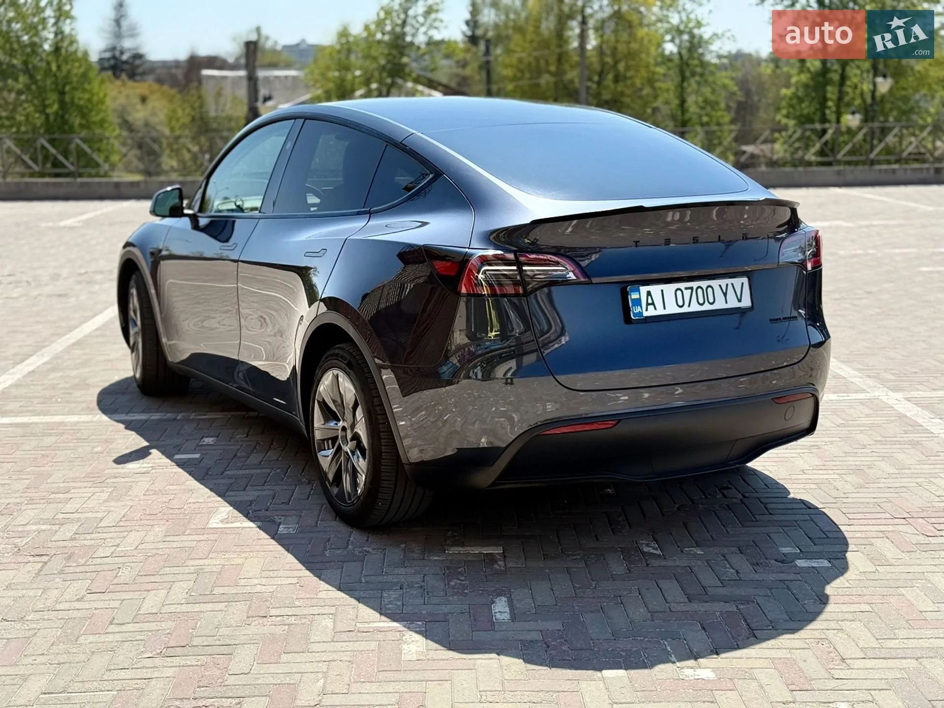 2024 Tesla Model Y - мініатюра 3