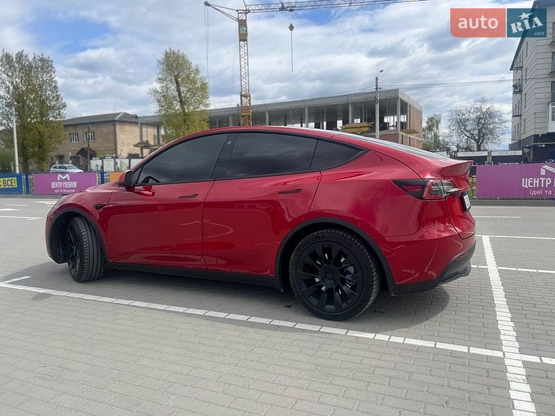 Внедорожник / Кроссовер Tesla Model Y 2023 в Тернополе