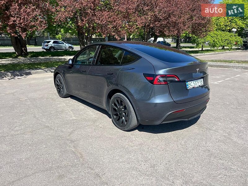 Позашляховик / Кросовер Tesla Model Y 2022 в Львові