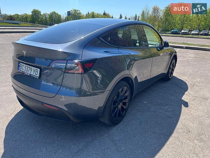 Позашляховик / Кросовер Tesla Model Y 2022 в Львові