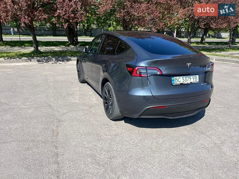 Позашляховик / Кросовер Tesla Model Y 2022 в Львові
