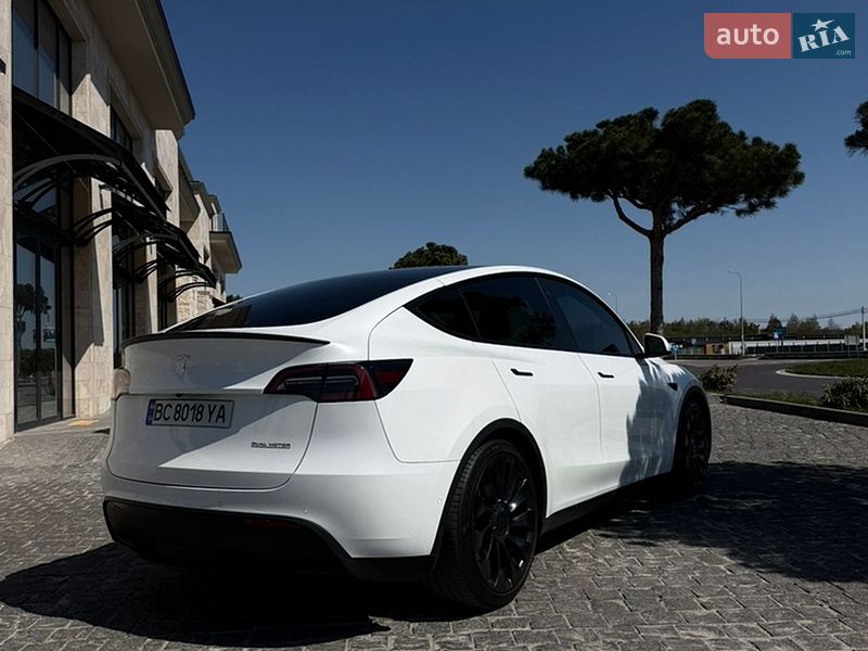 Внедорожник / Кроссовер Tesla Model Y 2022 в Львове