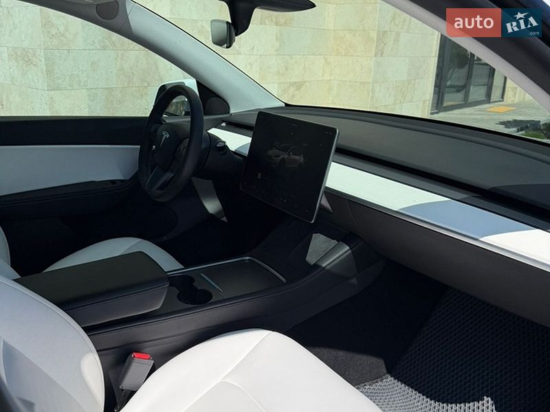 Внедорожник / Кроссовер Tesla Model Y 2022 в Львове