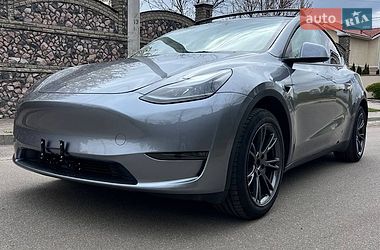 Внедорожник / Кроссовер Tesla Model Y 2025 в Киеве