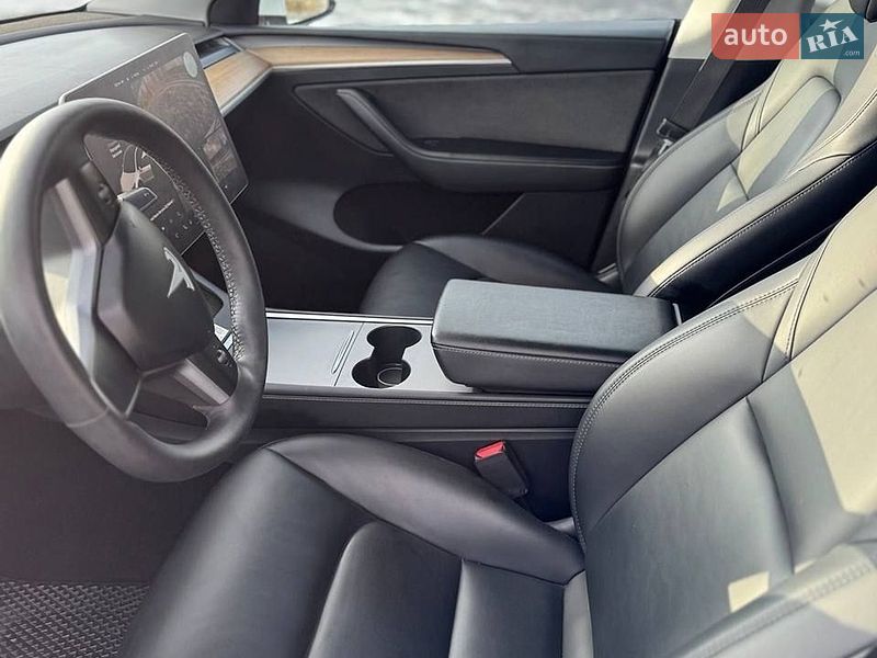 Внедорожник / Кроссовер Tesla Model Y 2022 в Новом Калинове
