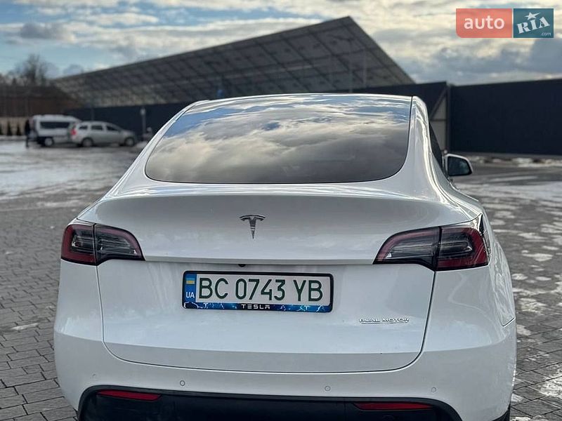 Внедорожник / Кроссовер Tesla Model Y 2022 в Новом Калинове