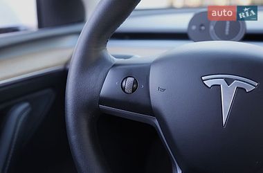 Внедорожник / Кроссовер Tesla Model Y 2022 в Киеве