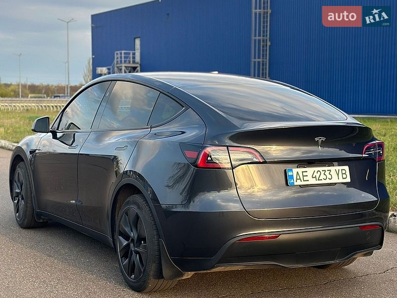 Позашляховик / Кросовер Tesla Model Y 2024 в Кривому Розі