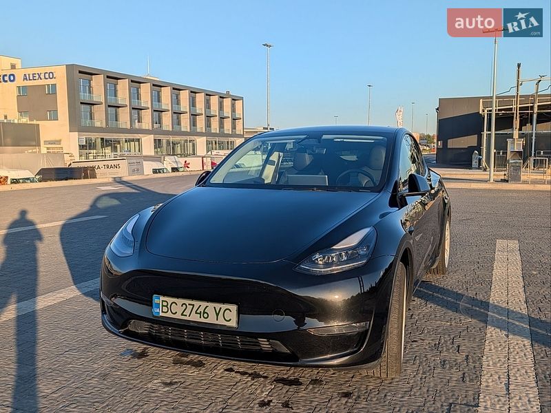Внедорожник / Кроссовер Tesla Model Y 2024 в Львове фото 2 Внедорожник / Кроссовер Tesla Model Y 2024 в Львове