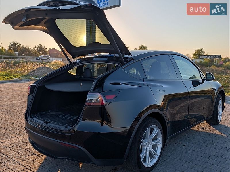 Внедорожник / Кроссовер Tesla Model Y 2024 в Львове фото 21 Внедорожник / Кроссовер Tesla Model Y 2024 в Львове