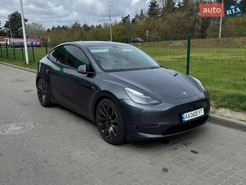 Tesla Model Y 2022