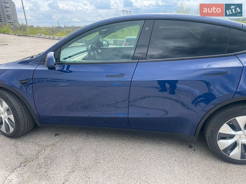 Позашляховик / Кросовер Tesla Model Y 2021 в Запоріжжі