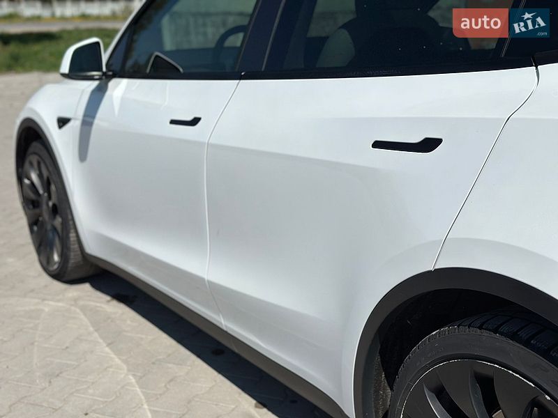 Внедорожник / Кроссовер Tesla Model Y 2021 в Тернополе