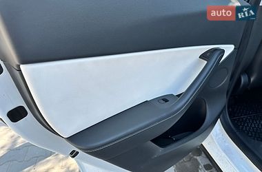 Внедорожник / Кроссовер Tesla Model Y 2021 в Тернополе