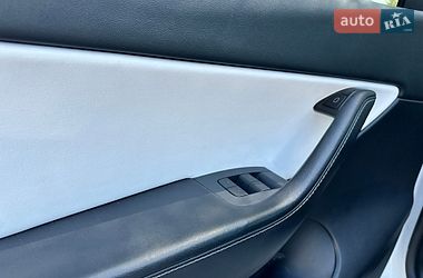 Внедорожник / Кроссовер Tesla Model Y 2021 в Тернополе