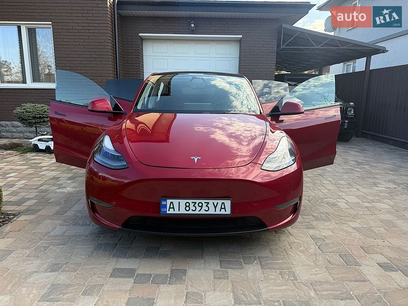 Внедорожник / Кроссовер Tesla Model Y 2022 в Киеве