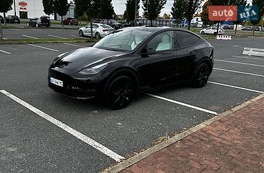 Внедорожник / Кроссовер Tesla Model Y 2024 в Киеве