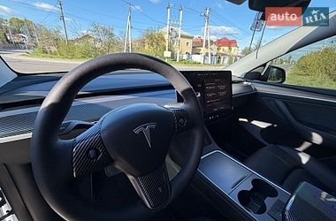 Внедорожник / Кроссовер Tesla Model Y 2023 в Львове