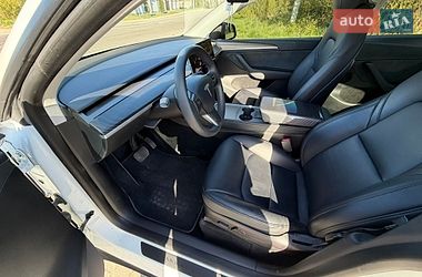 Внедорожник / Кроссовер Tesla Model Y 2023 в Львове