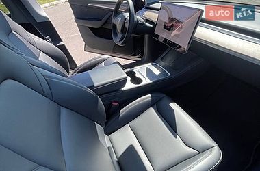 Внедорожник / Кроссовер Tesla Model Y 2023 в Киеве