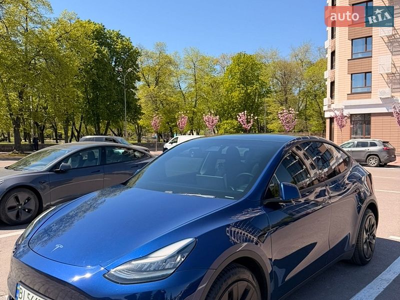 Позашляховик / Кросовер Tesla Model Y 2020 в Кременчуці