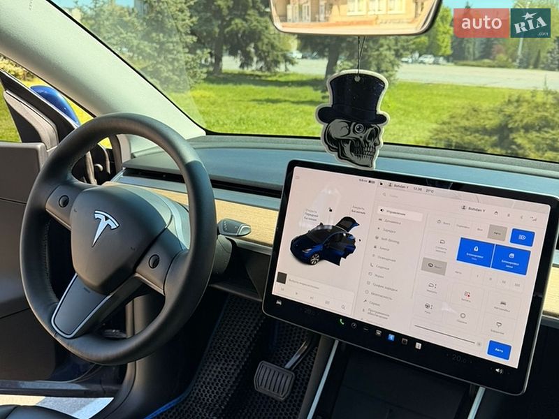 Позашляховик / Кросовер Tesla Model Y 2020 в Кременчуці