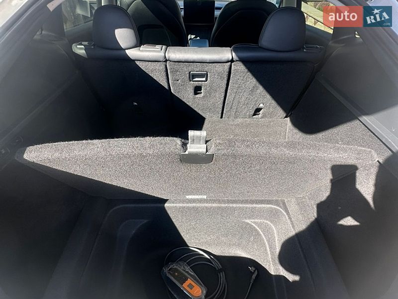 Внедорожник / Кроссовер Tesla Model Y 2023 в Тернополе
