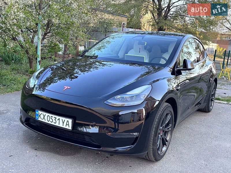 Внедорожник / Кроссовер Tesla Model Y 2024 в Харькове