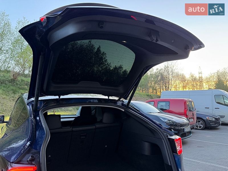 Внедорожник / Кроссовер Tesla Model Y 2021 в Львове