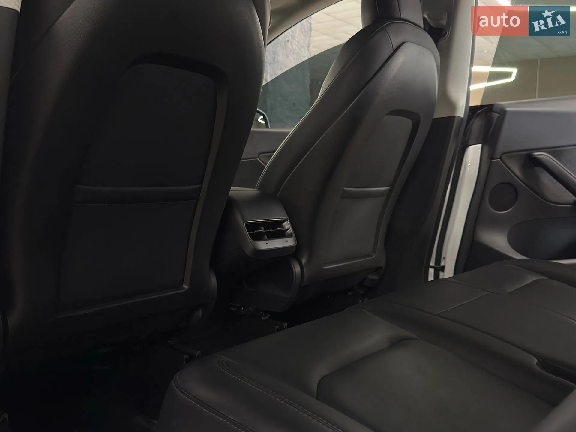 2022 Tesla Model Y - мініатюра 26