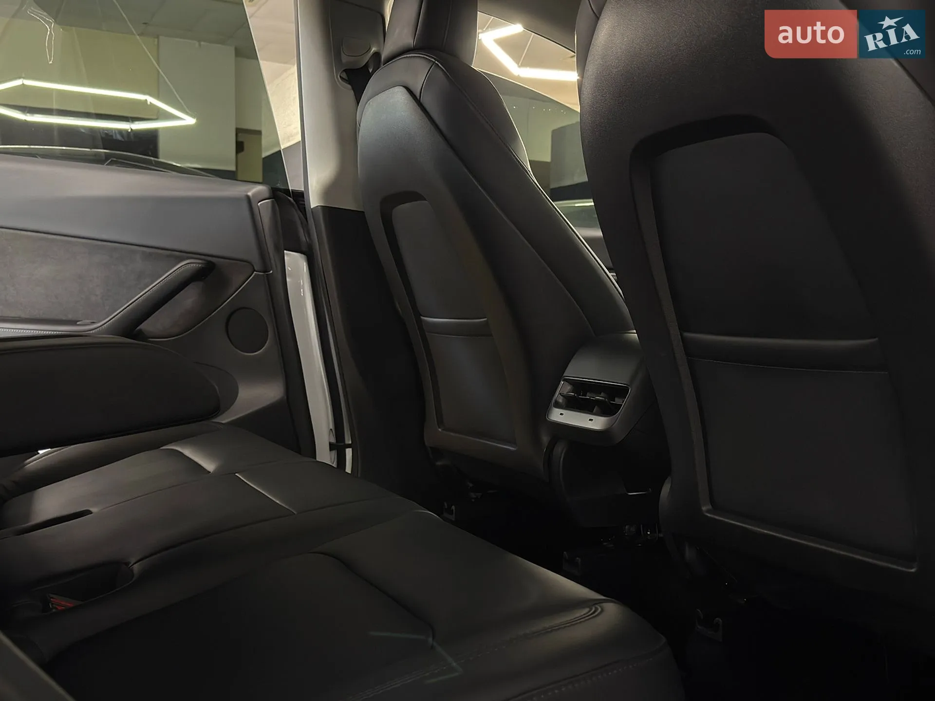 2022 Tesla Model Y - мініатюра 28
