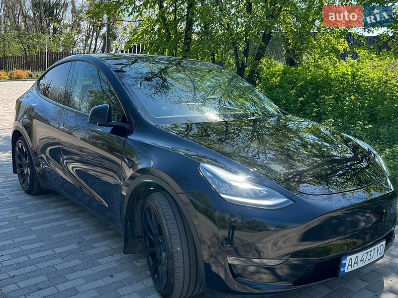 Внедорожник / Кроссовер Tesla Model Y 2021 в Киеве