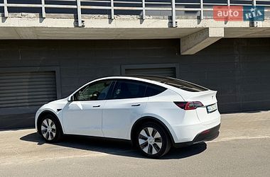 Внедорожник / Кроссовер Tesla Model Y 2023 в Киеве