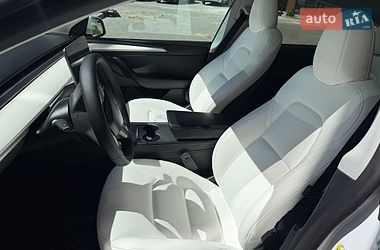 Внедорожник / Кроссовер Tesla Model Y 2024 в Житомире