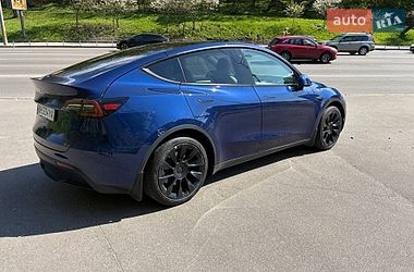 Внедорожник / Кроссовер Tesla Model Y 2023 в Киеве
