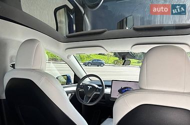Внедорожник / Кроссовер Tesla Model Y 2023 в Киеве