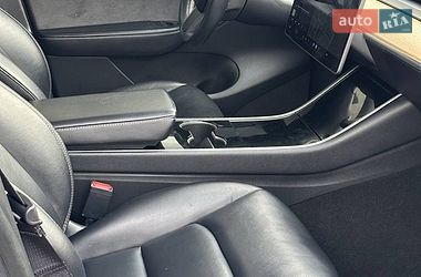 Внедорожник / Кроссовер Tesla Model Y 2020 в Дубно
