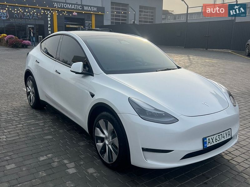 Внедорожник / Кроссовер Tesla Model Y 2023 в Харькове
